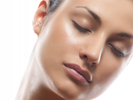 Five Fab Makeup Tips for Women Over Forty - Belladerm MedSpa Blog